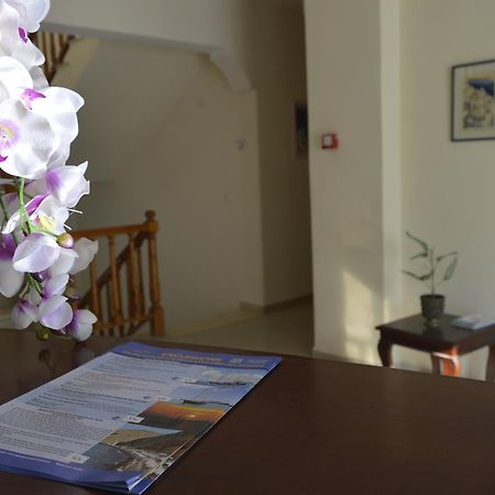 Kymata Hotel Kamári Buitenkant foto