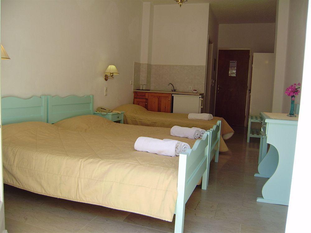 Kymata Hotel Kamári Buitenkant foto