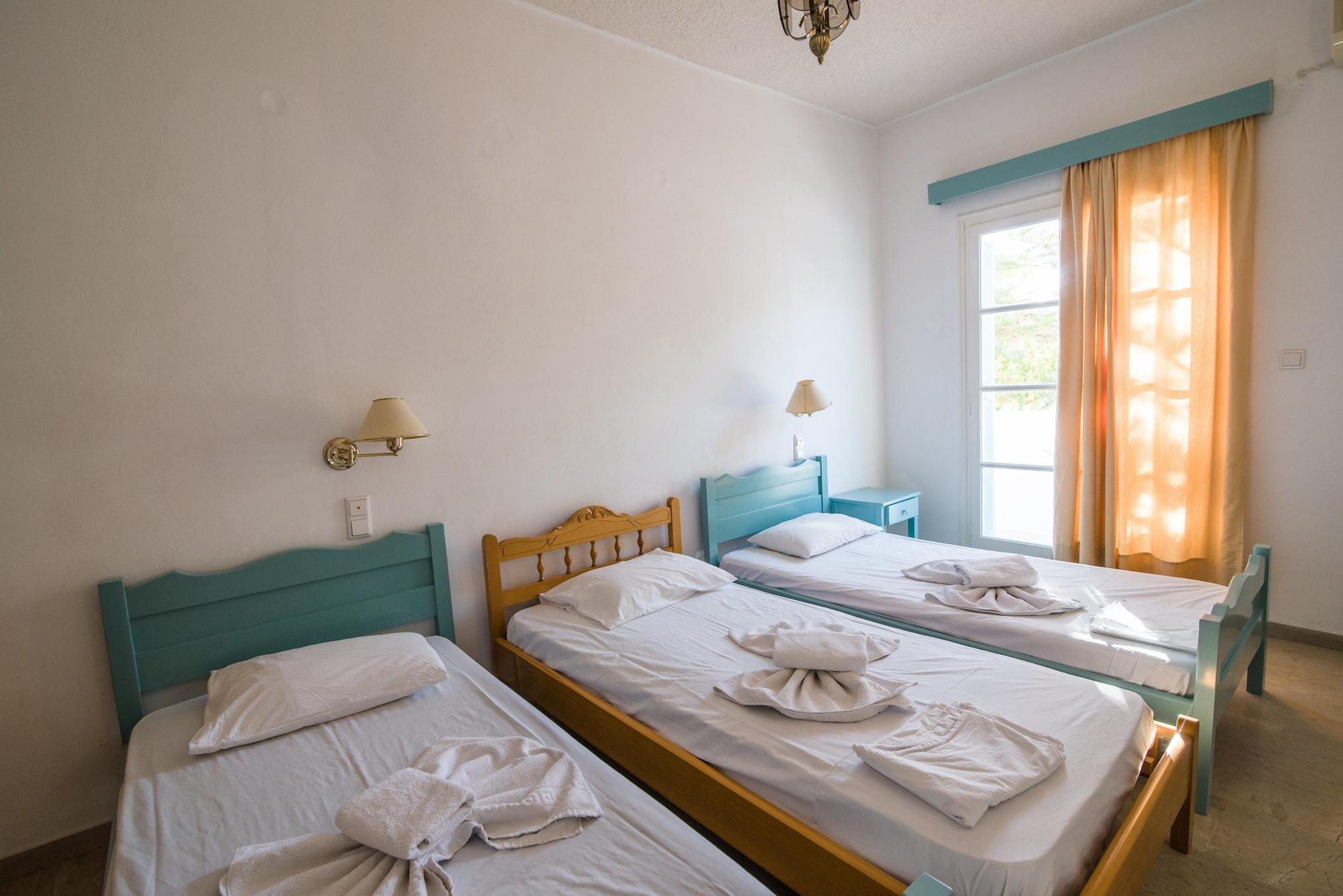 Kymata Hotel Kamári Buitenkant foto