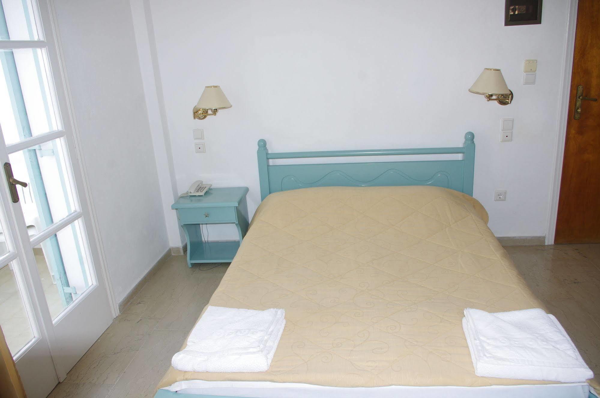 Kymata Hotel Kamári Buitenkant foto